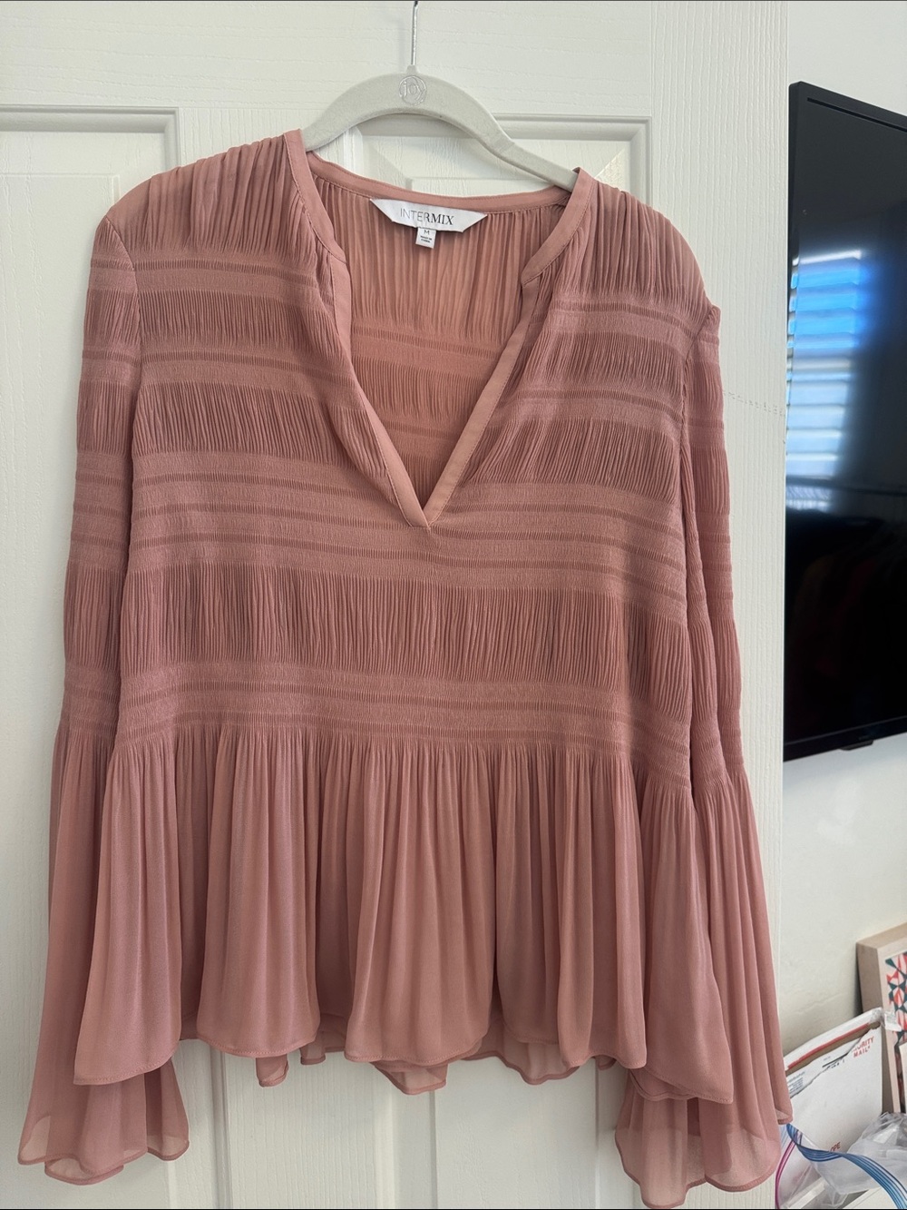 INTERMIX Pleated Dusty Rose V-Neck Long Sleeve Tunic
